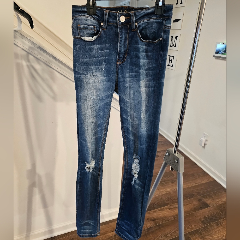 Distressed Skinny Jeans